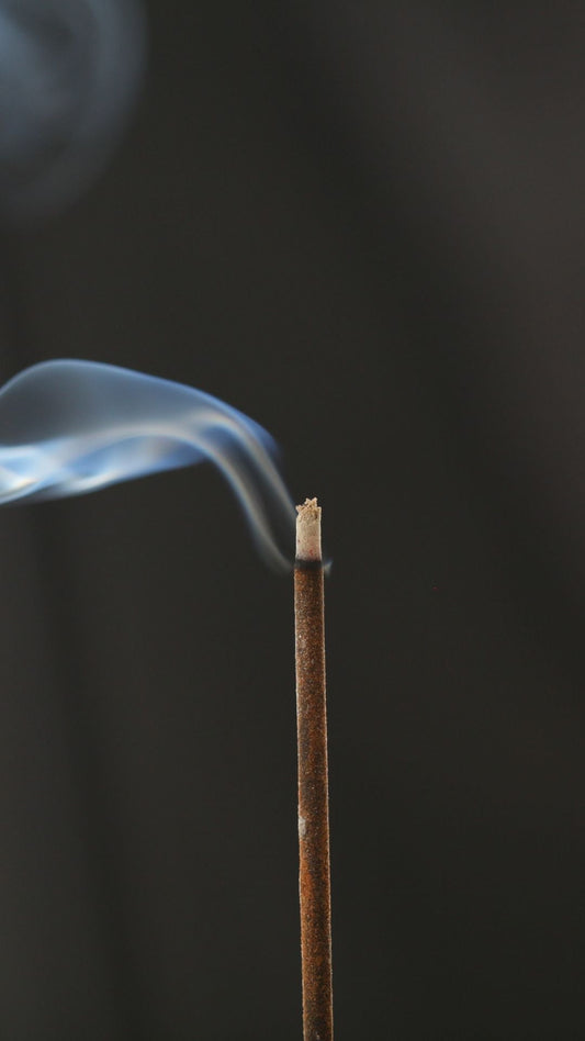 How to Use Incense Sticks: A Complete Guide for Beginners