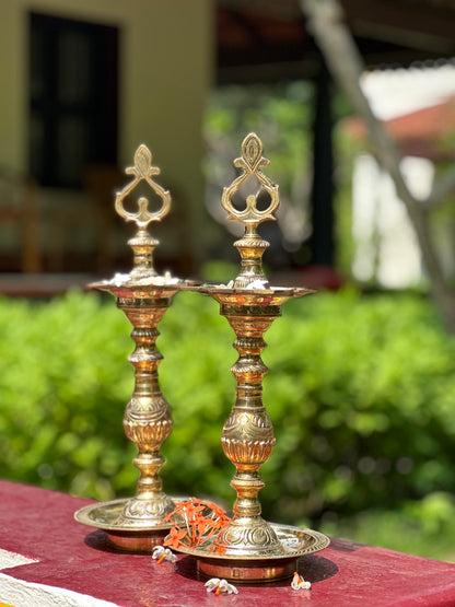 Nilamathi – Handcrafted Nachiyarkoil Brass Kuttu Vilakku