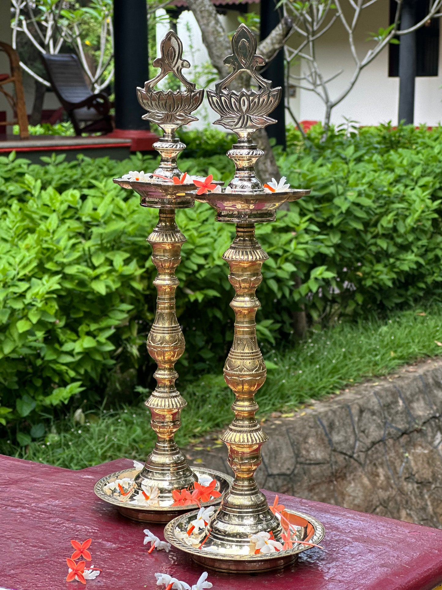 Thuriyam – Handcrafted Nachiyarkoil Brass Kuttu Vilakku
